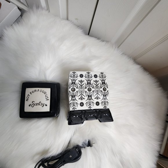 Scentsy Retired Warmer - Boleyn - Picture 5 of 8